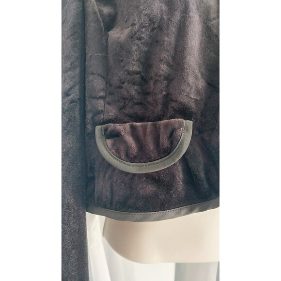 Vintage Leslie Fay 1970s Velvet Cropped Jacket Black Open Front - Picture 5 of 6